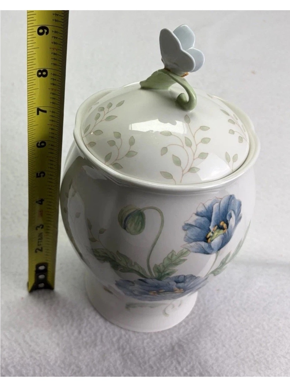 Lenox Butterfly Meadow Porcelain Small Canister with Monarch BRAND NEW W/tag - Picture 7 of 8